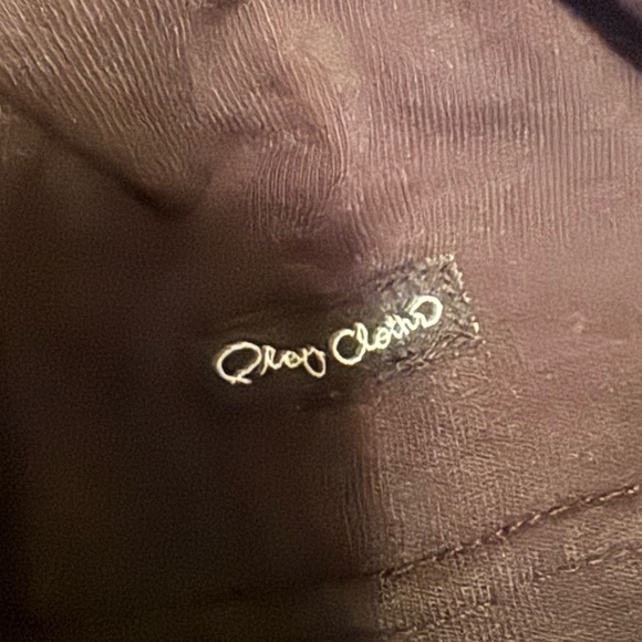 Playcloths Tshirt - Picture 3 of 5